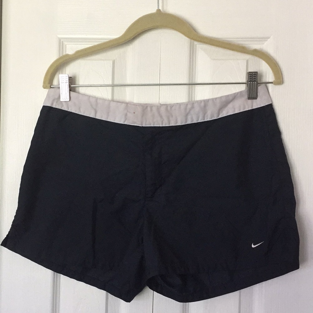 Vintage Nike Black and White Shorts